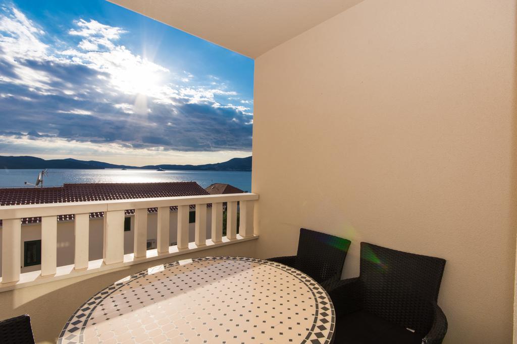 Apartment Angie Trogir Exterior foto